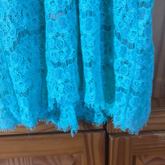 Lace high neck blouse - Picture 3 of 3